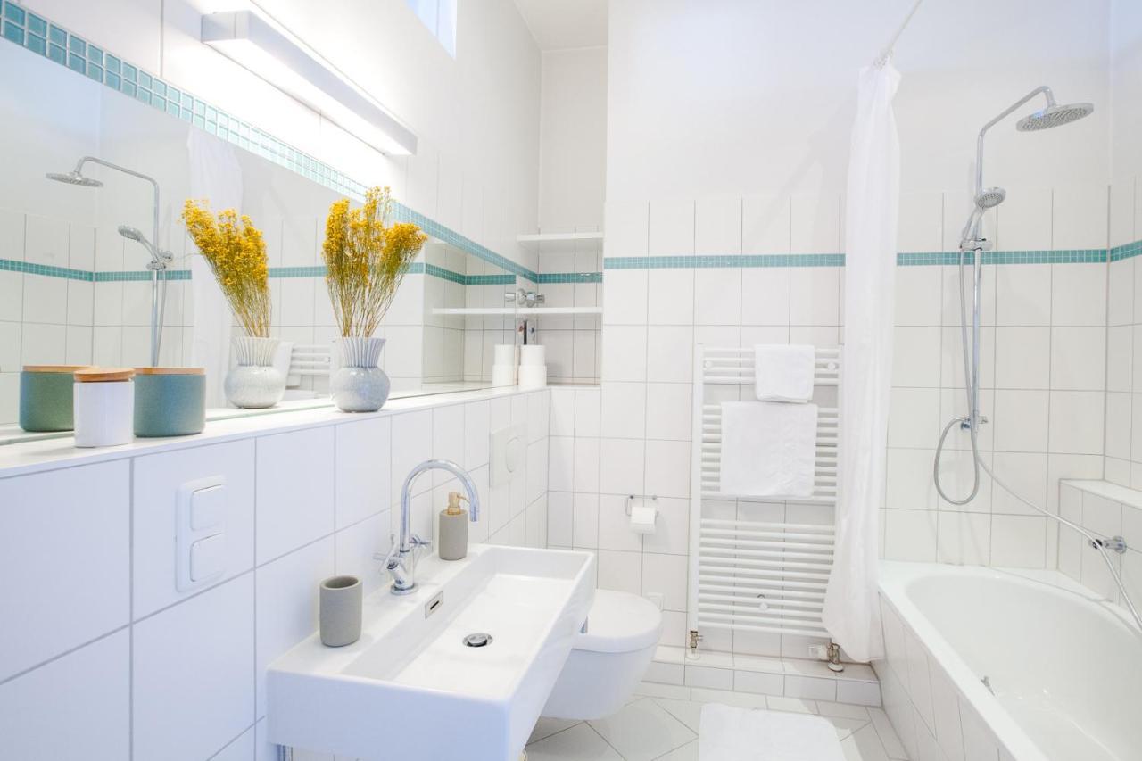 Family-Friendly Waterfront Loft, 3 Bedrooms, 130 M2 Berlin Exteriör bild